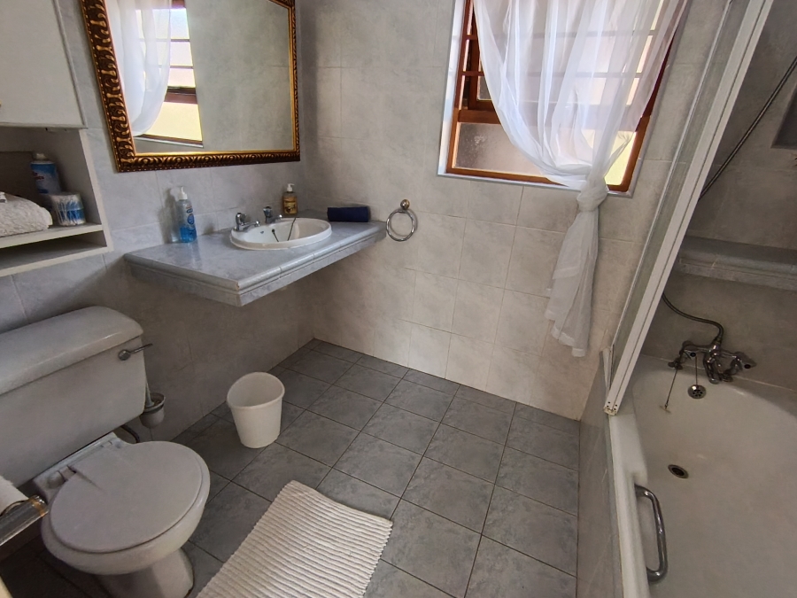 4 Bedroom Property for Sale in Boskloof Eastern Cape